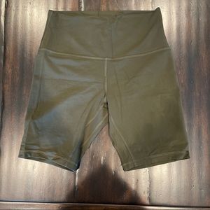 Lululemon Align High Rise Shorts 8”